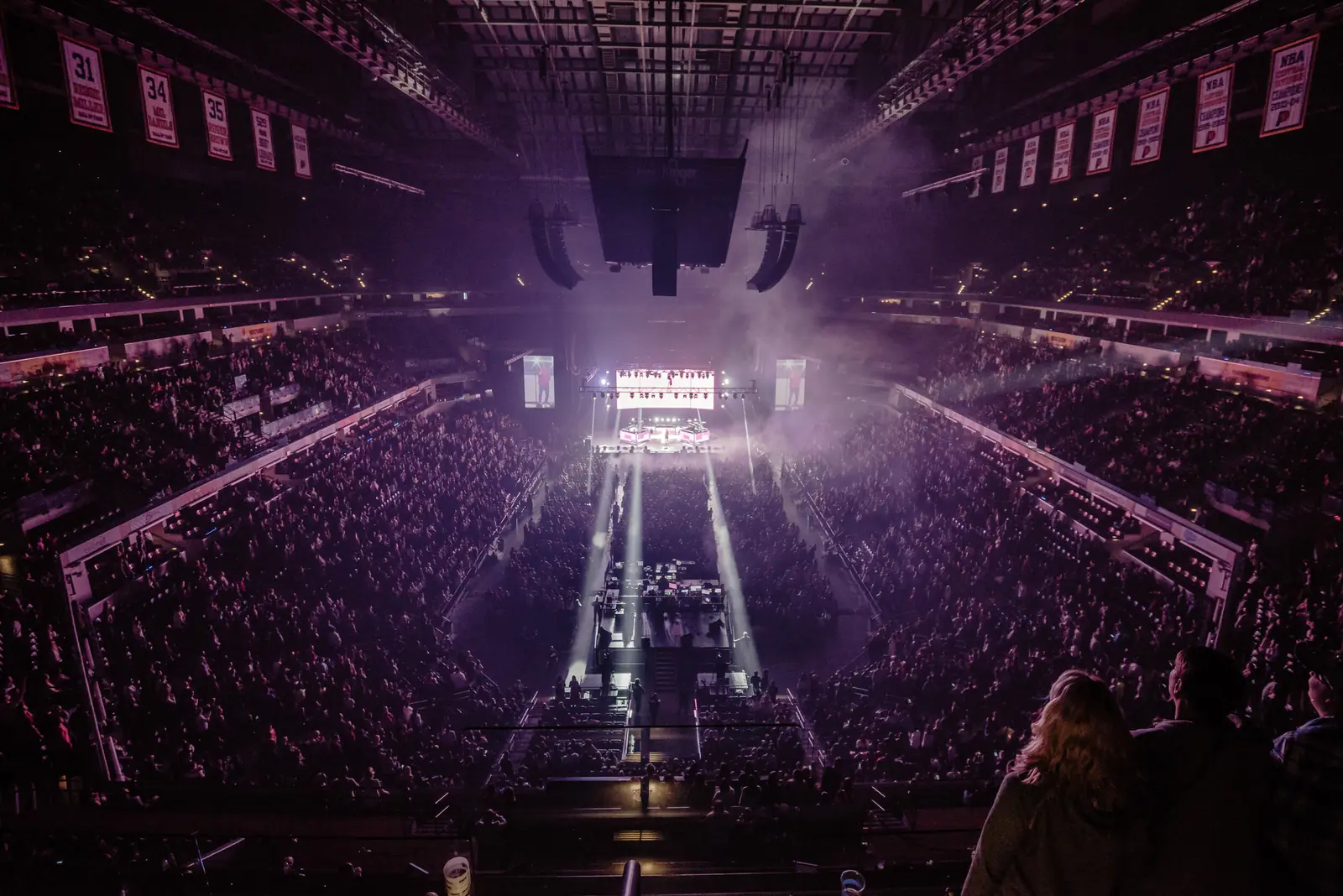 Arena concert produced with Sinewave Audio equipment, seen from the upper deck